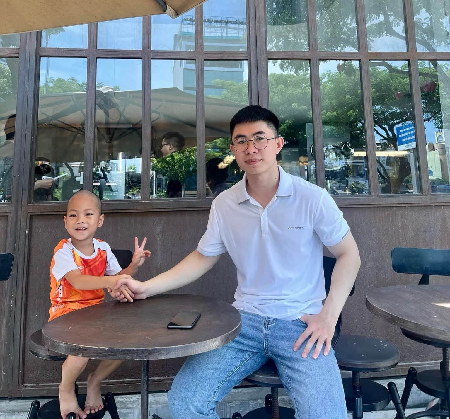 Hỗ trợ 1-1 trong 6 tháng